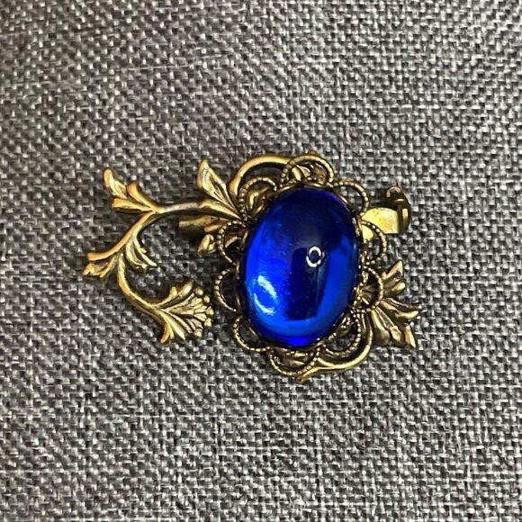 Vintage Gold-Tone Brooch with Blue Glass Cabochon & Ornate Leaf Design Women’s - Picture 3 of 6
